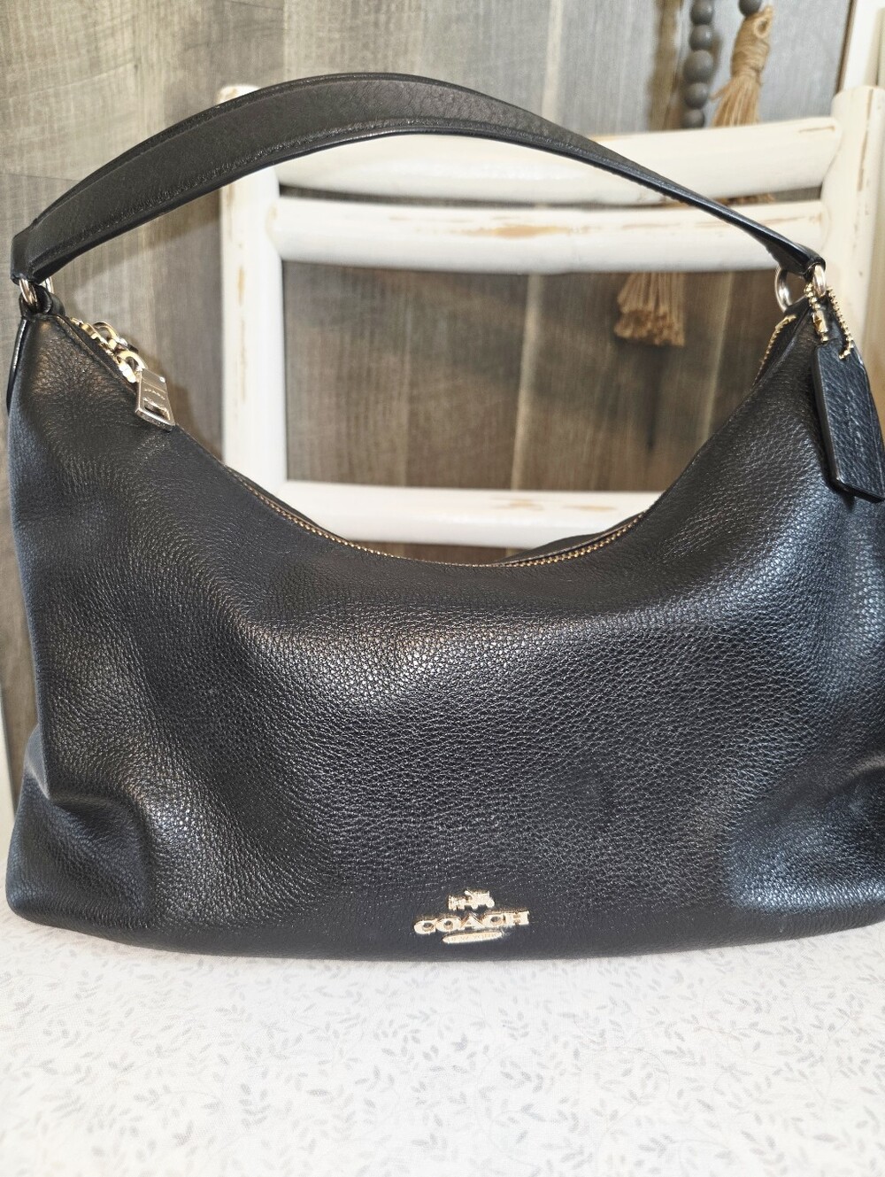 Coach Black Pebbled Leather Hobo Shoulder Bag Gold Hardware Zip Top Purse - Picture 4 of 11